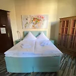 Avalon Bed & Breakfast Themen/- Nichtraucherhotel